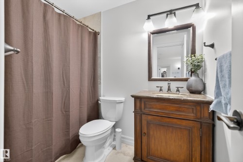 603 10142 111 Street, Edmonton, AB - Indoor Photo Showing Bathroom