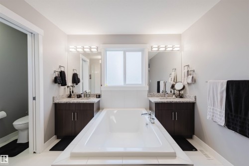 2117 69A Street, Edmonton, AB - Indoor Photo Showing Bathroom