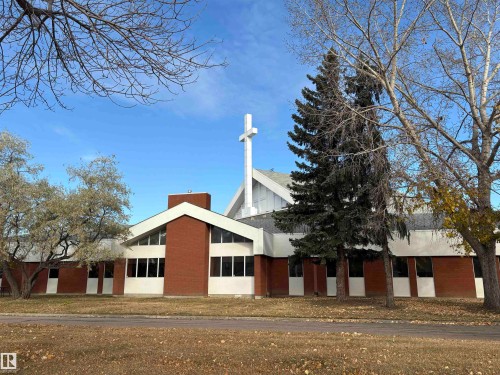 102 17519 98A Avenue, Edmonton, AB - Outdoor