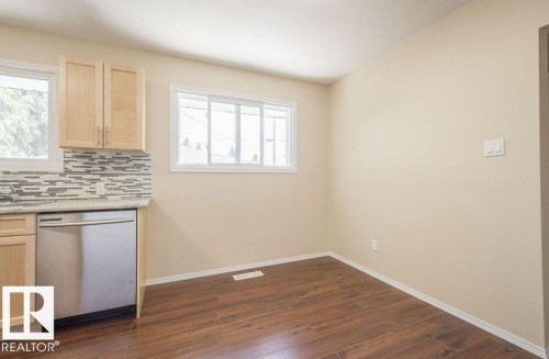 12807 135 Avenue, Edmonton, AB - Indoor