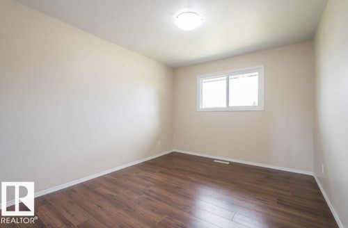 12807 135 Avenue, Edmonton, AB - Indoor Photo Showing Other Room