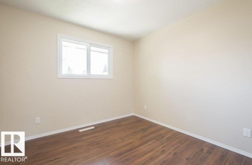 12807 135 Avenue, Edmonton, AB - Indoor Photo Showing Other Room