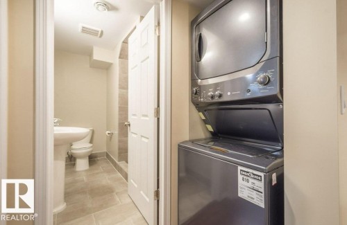 12807 135 Avenue, Edmonton, AB - Indoor Photo Showing Laundry Room