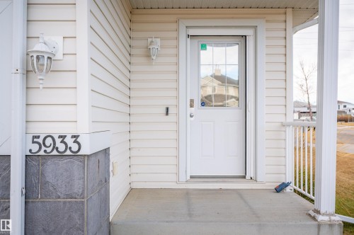 5933 164 Avenue, Edmonton, AB - Outdoor With Exterior