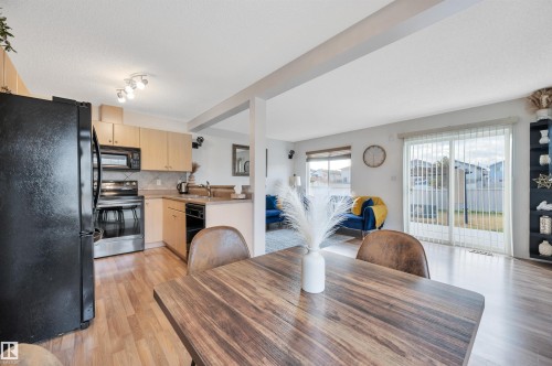 5933 164 Avenue, Edmonton, AB - Indoor