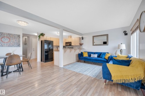 5933 164 Avenue, Edmonton, AB - Indoor