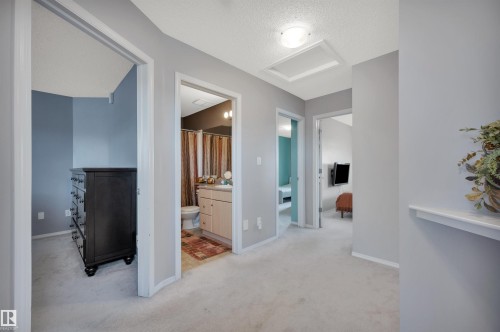 5933 164 Avenue, Edmonton, AB - Indoor Photo Showing Other Room