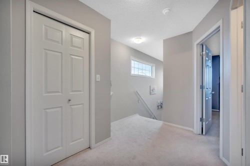 5933 164 Avenue, Edmonton, AB - Indoor Photo Showing Other Room