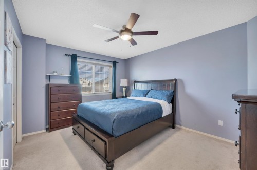 5933 164 Avenue, Edmonton, AB - Indoor Photo Showing Bedroom