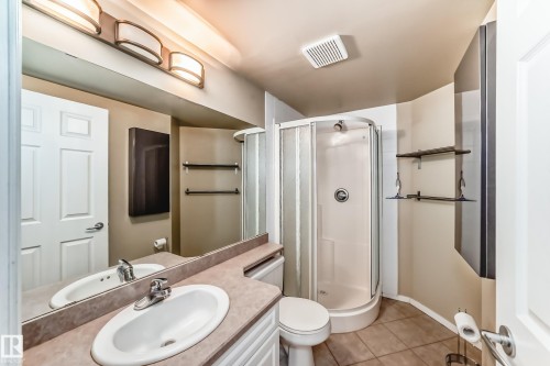 141 9704 174 Street, Edmonton, AB - Indoor Photo Showing Bathroom