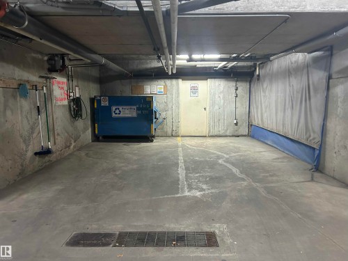 141 9704 174 Street, Edmonton, AB - Indoor Photo Showing Garage