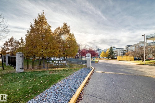 141 9704 174 Street, Edmonton, AB - Outdoor