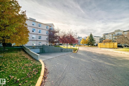 141 9704 174 Street, Edmonton, AB - Outdoor