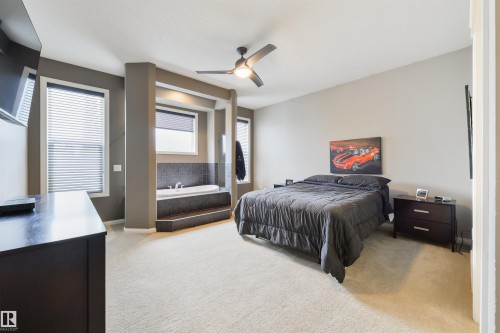 60 Huntington Crescent, Spruce Grove, AB - Indoor Photo Showing Bedroom