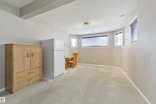 60 Huntington Crescent, Spruce Grove, AB - Indoor Photo Showing Other Room