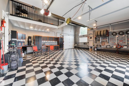 60 Huntington Crescent, Spruce Grove, AB - Indoor Photo Showing Other Room