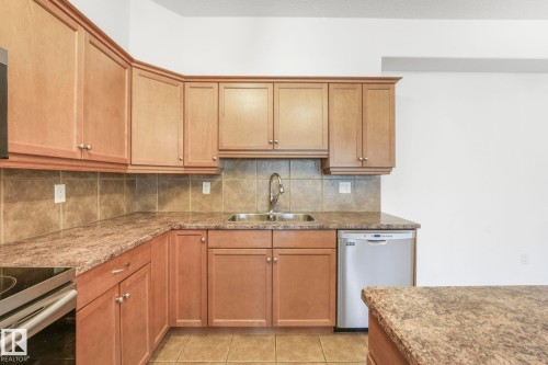 232 1406 Hodgson Way, Edmonton, AB - Indoor Photo Showing Kitchen With Double Sink