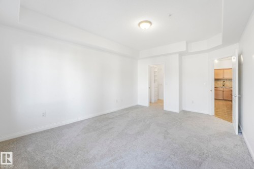 232 1406 Hodgson Way, Edmonton, AB - Indoor Photo Showing Other Room