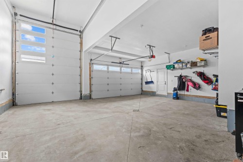 57 Dalquist Bay, Leduc, AB - Indoor Photo Showing Garage
