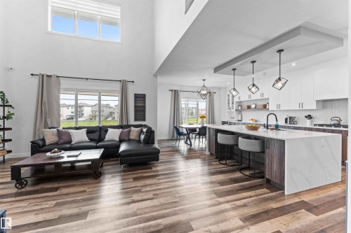 57 Dalquist Bay, Leduc, AB - Indoor