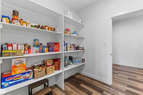 57 Dalquist Bay, Leduc, AB - Indoor With Storage