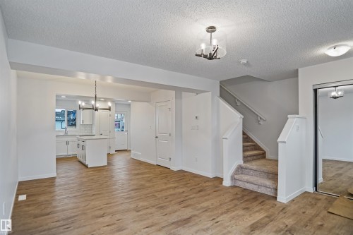 431 Aster Drive, Edmonton, AB - Indoor