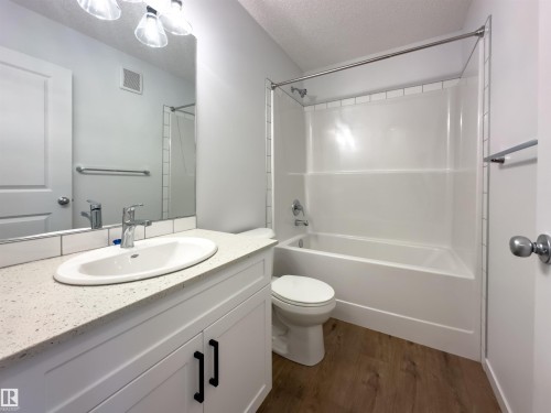 431 Aster Drive, Edmonton, AB - Indoor Photo Showing Bathroom