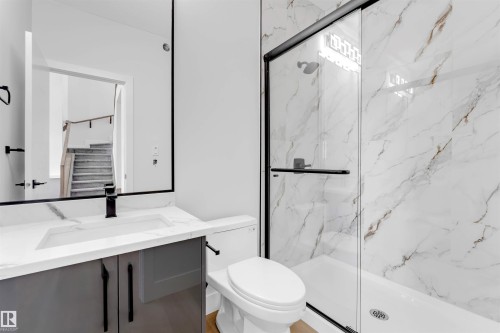 105 Eldridge Point, St. Albert, AB - Indoor Photo Showing Bathroom