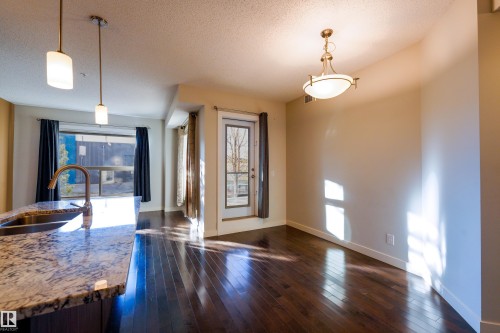 117 10523 123 Street, Edmonton, AB - Indoor