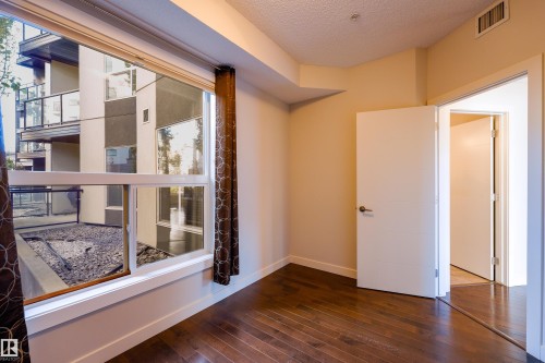 117 10523 123 Street, Edmonton, AB -  With Exterior