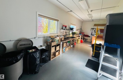 302 4614A Lakeshore Drive, St. Paul Town, AB - Indoor