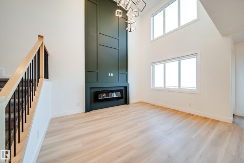 125 Starling Way, Fort Saskatchewan, AB - Indoor With Fireplace