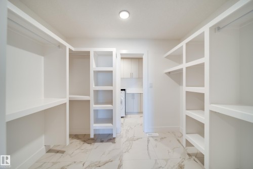 125 Starling Way, Fort Saskatchewan, AB - Indoor With Storage