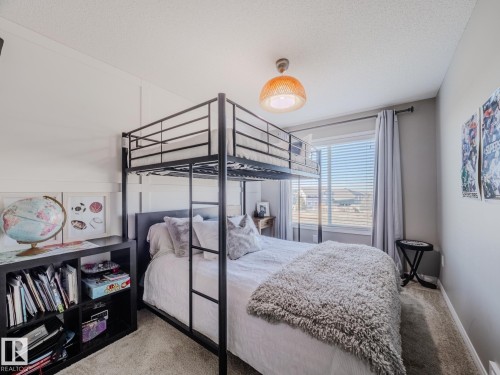 1692 Chapman Way, Edmonton, AB - Indoor Photo Showing Bedroom
