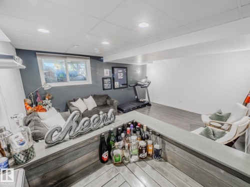 1692 Chapman Way, Edmonton, AB - Indoor Photo Showing Other Room