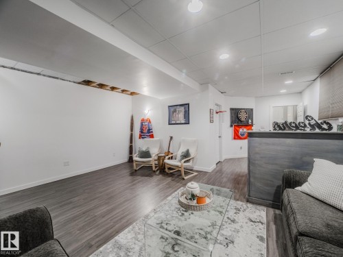 1692 Chapman Way, Edmonton, AB - Indoor