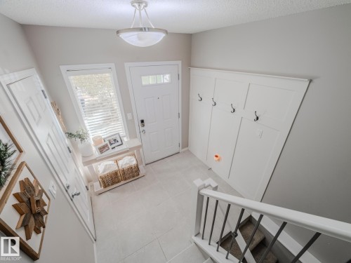 1692 Chapman Way, Edmonton, AB - Indoor Photo Showing Other Room