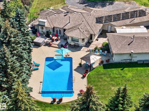 24 Valleyview Crescent, Rural Sturgeon County, AB - Outdoor With In Ground Pool