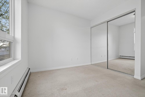 1124 330 Clareview Station Drive, Edmonton, AB - Indoor Photo Showing Other Room