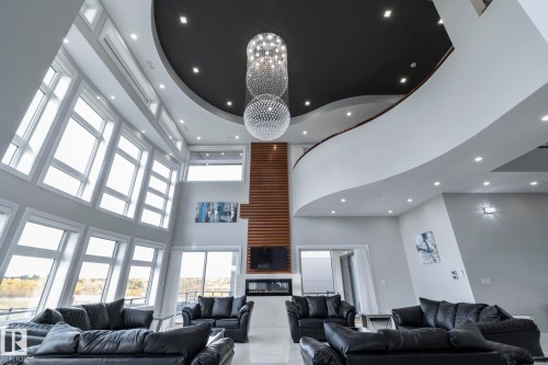 14 3466 Keswick Boulevard, Edmonton, AB - Indoor Photo Showing Living Room