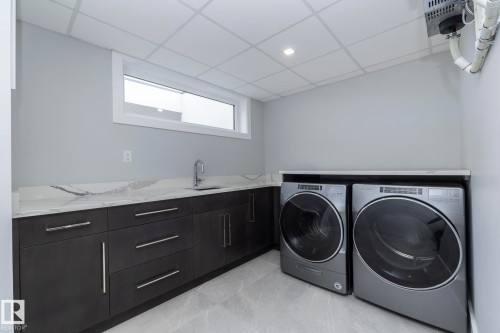14 3466 Keswick Boulevard, Edmonton, AB - Indoor Photo Showing Laundry Room
