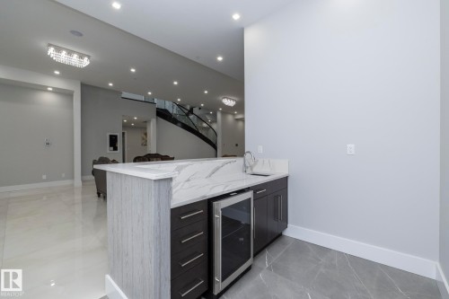 14 3466 Keswick Boulevard, Edmonton, AB - Indoor