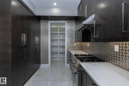 14 3466 Keswick Boulevard, Edmonton, AB - Indoor Photo Showing Kitchen With Upgraded Kitchen