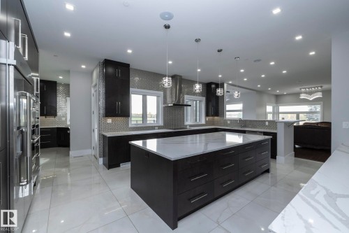 14 3466 Keswick Boulevard, Edmonton, AB - Indoor Photo Showing Kitchen With Upgraded Kitchen