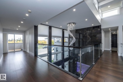 14 3466 Keswick Boulevard, Edmonton, AB - Indoor Photo Showing Other Room