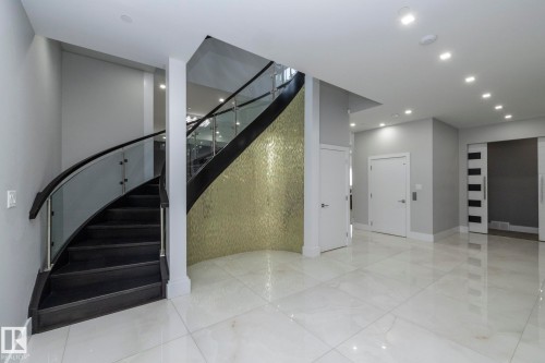 14 3466 Keswick Boulevard, Edmonton, AB - Indoor Photo Showing Other Room