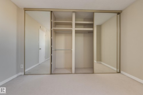 1503 12303 Jasper Avenue, Edmonton, AB - Indoor
