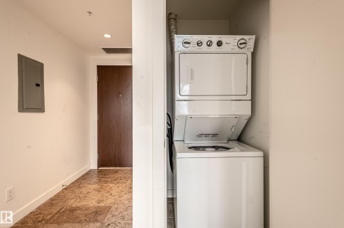 301 2606 109 Street, Edmonton, AB - Indoor Photo Showing Laundry Room