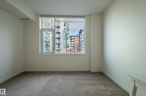 301 2606 109 Street, Edmonton, AB - Indoor Photo Showing Other Room