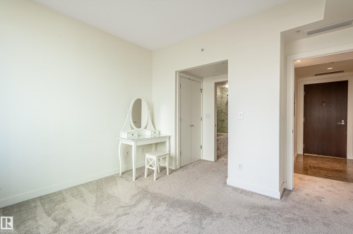 301 2606 109 Street, Edmonton, AB - Indoor Photo Showing Other Room